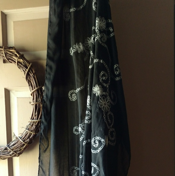 Scarf - Picture 2 of 2